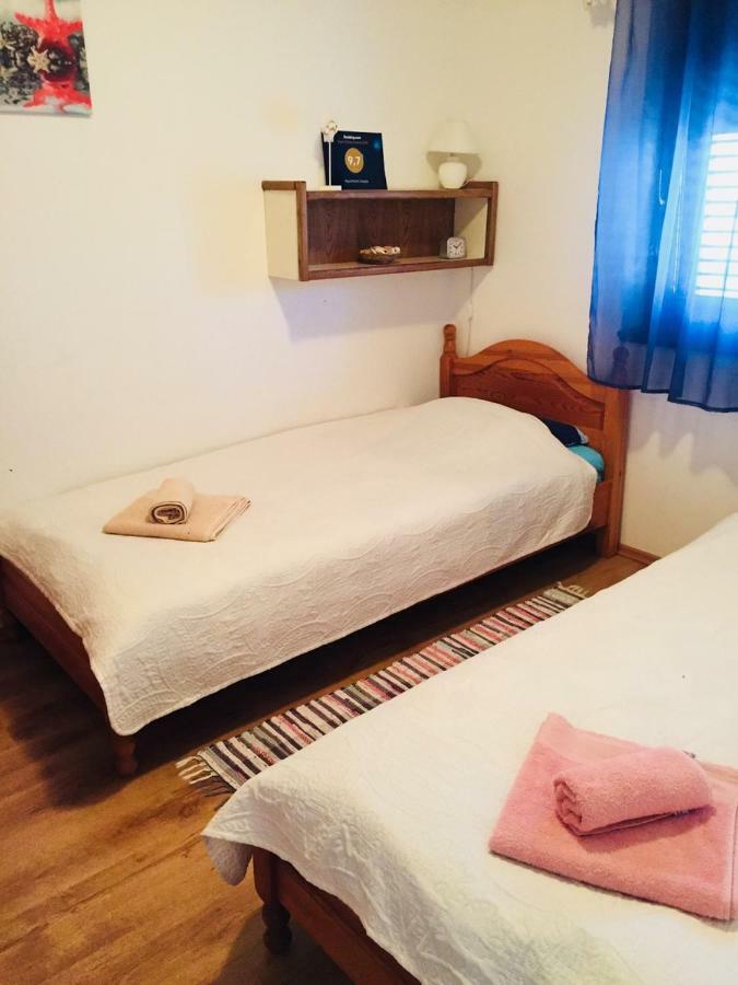 Apartment Josipa Premantura Bagian luar foto